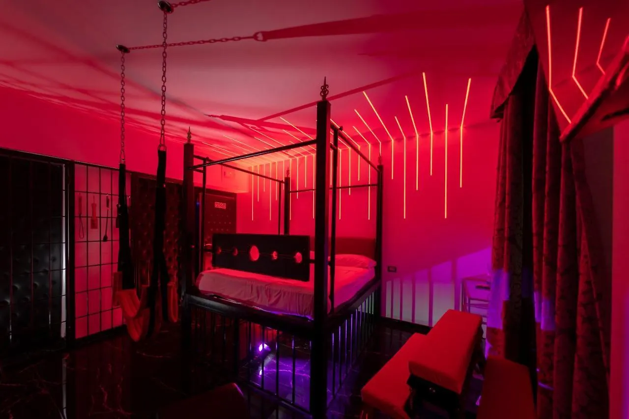 Suite Luxury Bdsm Rome Italy