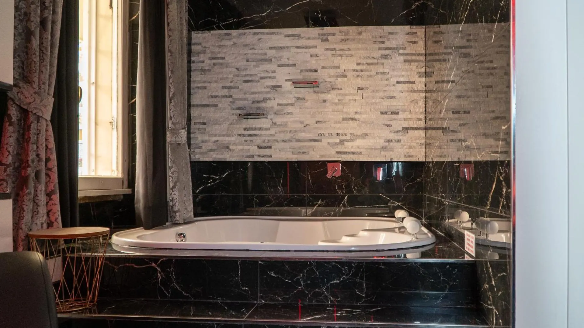 Suite Luxury Bdsm Rome Italy