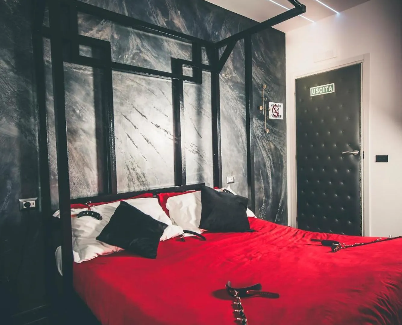 Guest house Suite Luxury Bdsm Rome
