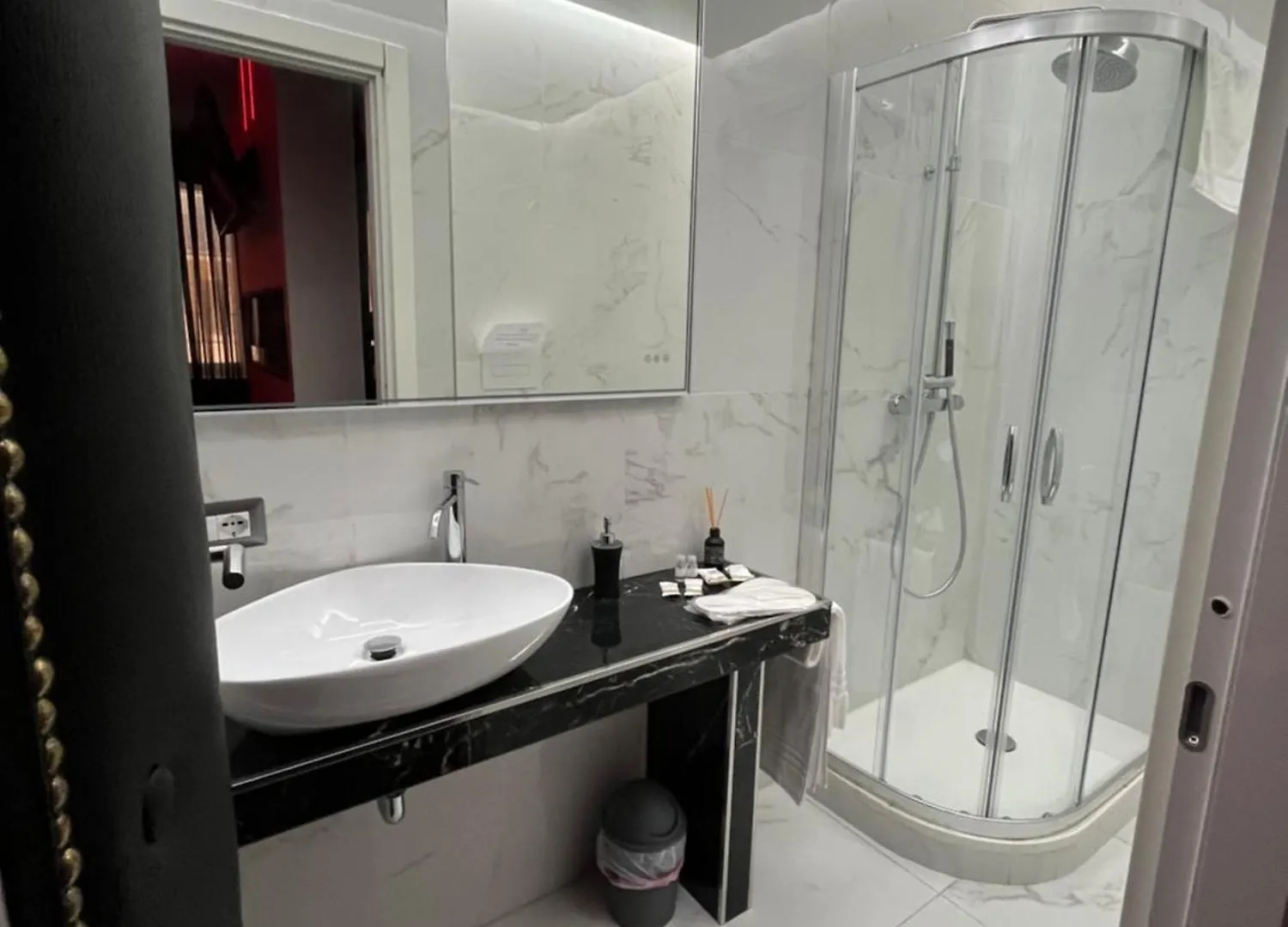 Suite Luxury Bdsm Rome Guest house